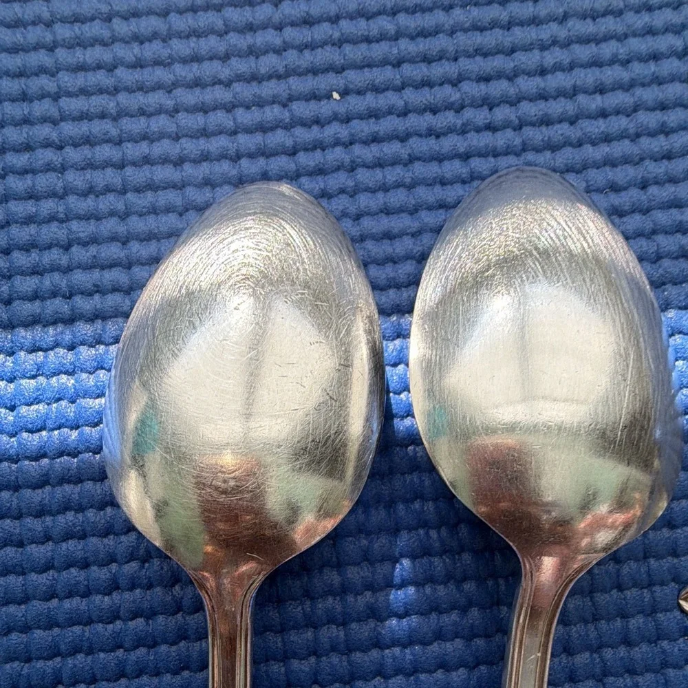 1847 Rogers Bros Old Colony Silverplate XS Triple spoons 7